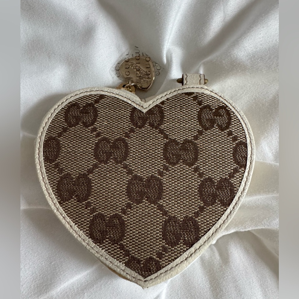 Gucci Heart Coin Purse Authentic